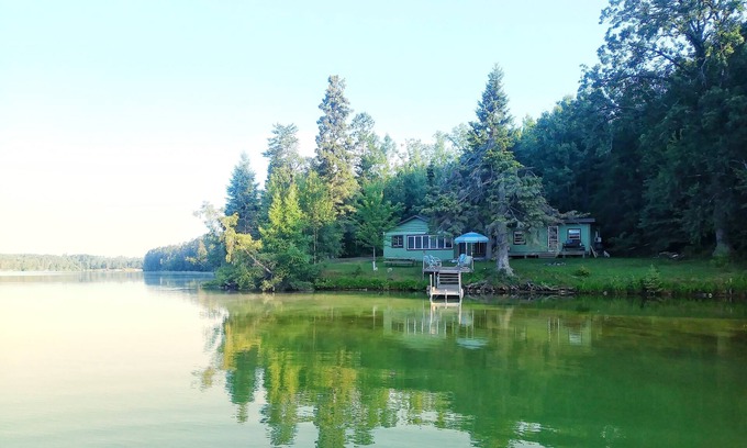 Park Rapids Cabin | Beautiful Log Cabin on Long Lake 5Mi from Itasca State Park