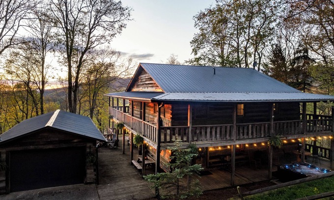Wolf Laurel Cabin | Beautiful Log Home with Hot Tub, Sauna + Stunning Mountain Views – Featured on HGTV & Disney!
