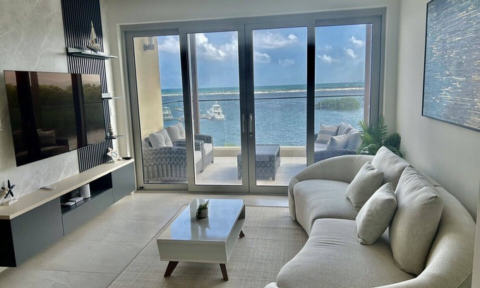 Maria Chiquita Condo | Beautiful luxury apartment in Playa Escondida, Panama, with stunning ocean views