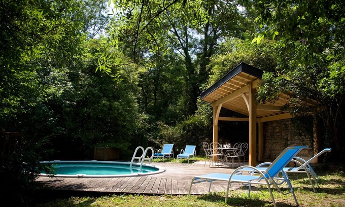 Caylus House | Beautiful manor house with pool and garden on the edge of the medieval village