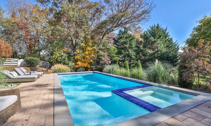 McLean House | Beautiful McLean estate - heated pool and hot tub, 20 min to DC!