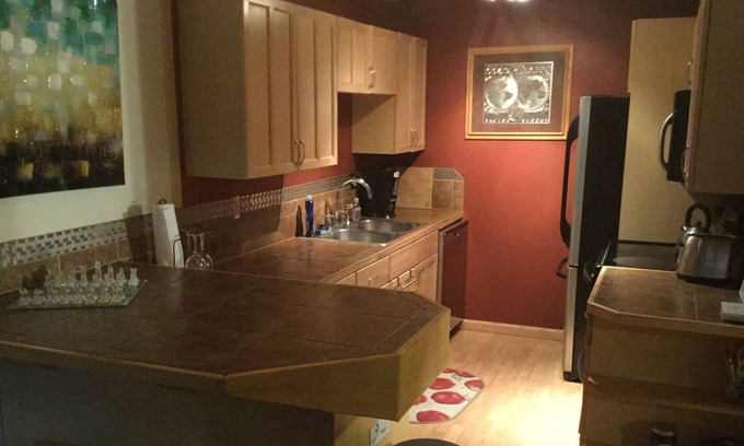 Turnagain House | Beautiful Midtown Charmer