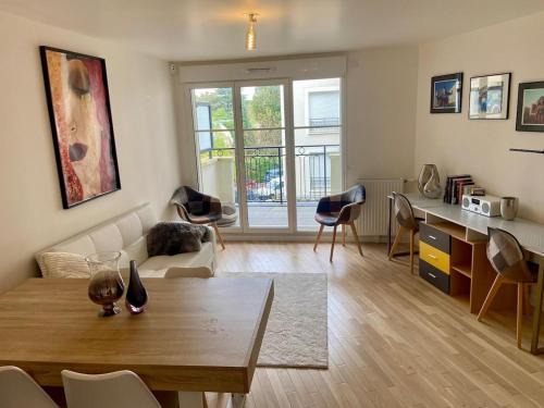 Clamart Apartment | Beautiful modern apartment near Paris