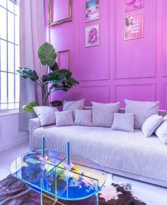 Porte-Saint-Martin Apartment | Beautiful Modern Barbie flat in Paris