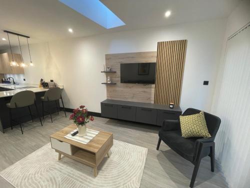 New Cross House | Beautiful Modern Eco Friendly 2 Bed House with Garden - London
