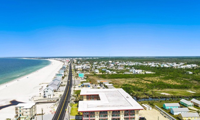 Mexico Beach Condo | Beautiful New Condo with Hot Tub & Pool - Walk to Beach, Snowbirds Welcome