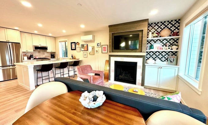 Ocean Shores House | Beautiful new cottage on the canal of Ocean Shores