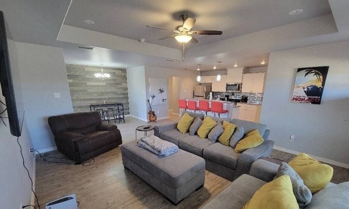 Lubbock House | Beautiful New Home only 7 miles from Texas Tech