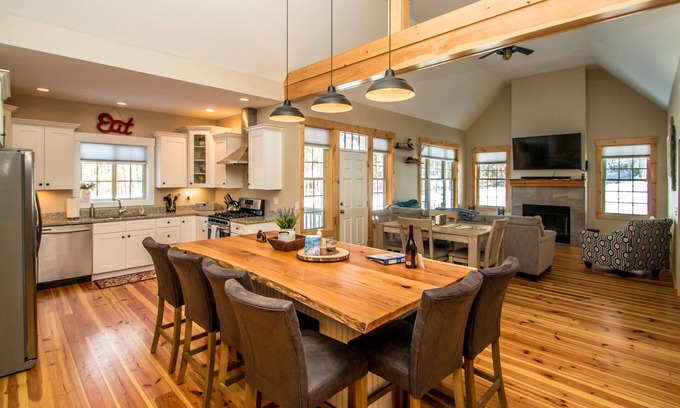 Intervale House | Beautiful New Home!