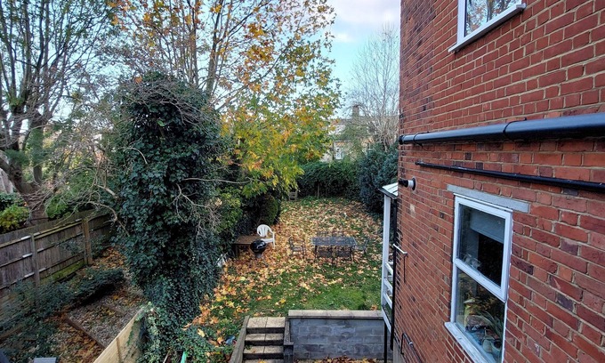Stroud Green Apartment | Beautiful North London Flat with Gorgeous Views and a Quaint Neighborhood