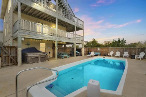 Whalehead Beach House | Beautiful OBX Home w, Pristine Views cottage