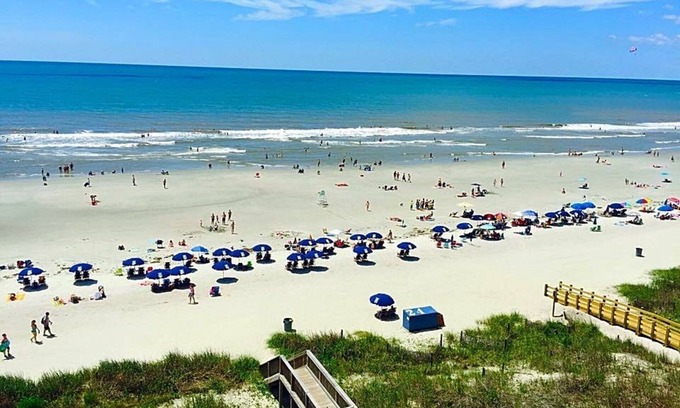 Crescent Beach Condo | Beautiful Oceanfront Condo near Cherry Grove! A few miles from Barefoot Landing!