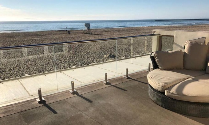 Silver Strand House | Beautiful Ocean Front Coastal Sunset Beach House