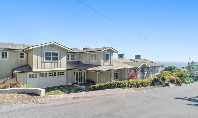 Park Hill House | Beautiful Ocean View Home for entertaining
