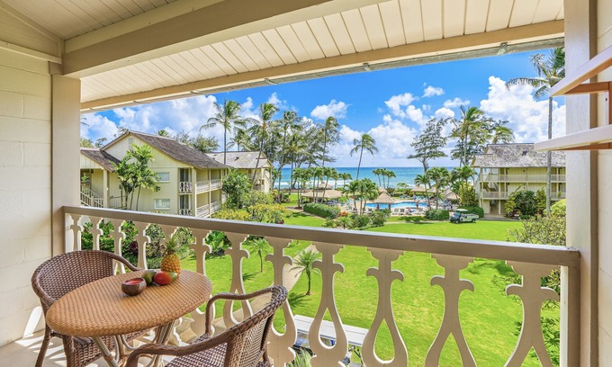 Wailua Apartment | Beautiful Ocean View Studio Top 3rd Floor