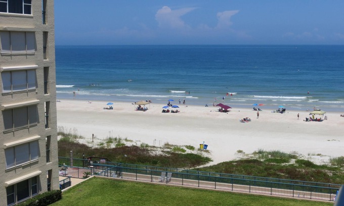 Ponce Inlet Condo | Beautiful Ocean view Condo on the Beach
