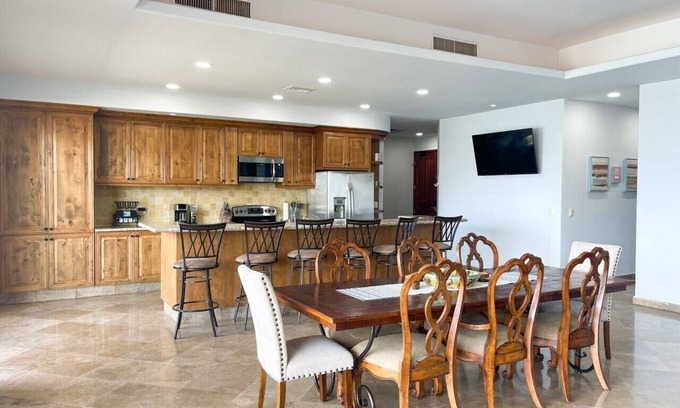Puerto Penasco Condo | Beautiful Oceanfront 4 King Bed/4 Bath *Developer's Model* Cordoba 1501