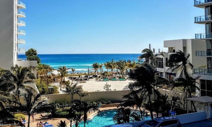 Hollywood South Central Beach Condo | Beautiful Oceanview 2BR 2 Bathroom Apartment