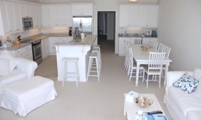 White Sands First House | Beautiful Pensacola Beach, Gulf Front 4BR/3.5BA, 3-Story Home