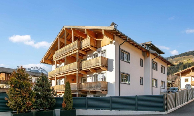 Lauterbach Apartment | Beautiful penthouse near the Brixen ski area