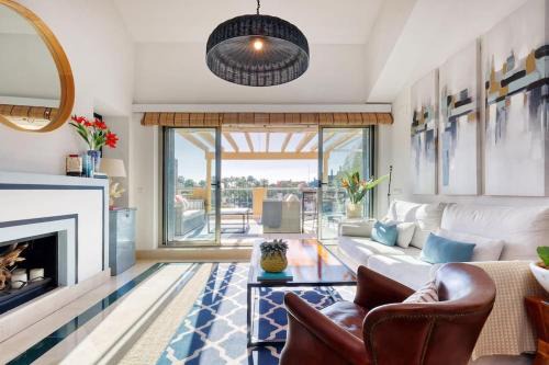 Sotogrande Apartment | Beautiful penthouse overlooking marina channels