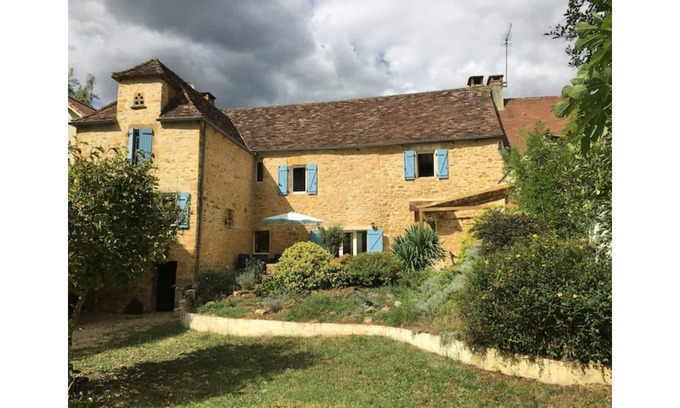Gourdon House | Beautiful Perigordian house with swimming pool