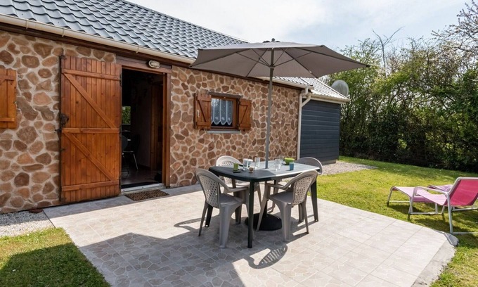La Haye-d'Ectot House | Beautiful private villa for 4 people with TV, terrace, pets allowed and parking