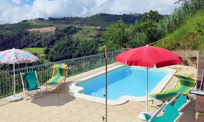 Cossano Belbo House | Beautiful private villa for 10 people with private pool, A/C, patio and pets allowed