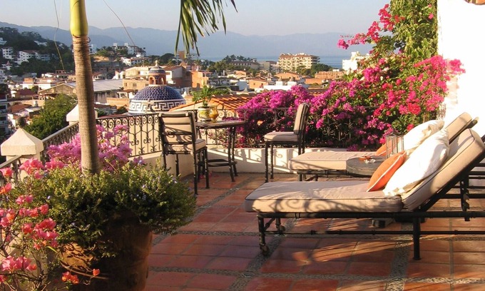 Downtown Puerto Vallarta House | Beautiful Private Home in Puerto Vallarta. Newly Renovated Chefs Kitchen.