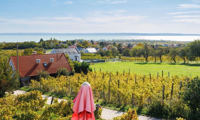 Alsóörs House | Beautiful private villa for 4 people with WIFI, TV, terrace and parking