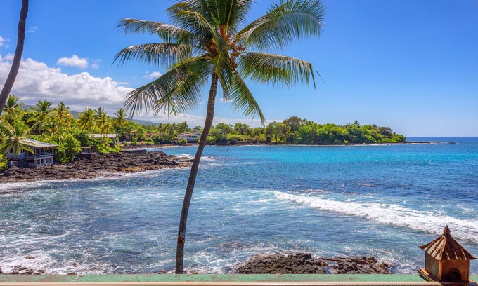 Kailua-Kona House | Beautiful Private Ocean Front Home on Lyman's Bay An enjoyable and peaceful stay