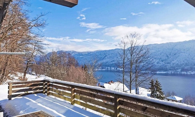 Treffen House | Beautiful private villa for 4 people with WIFI, terrace and pets allowed