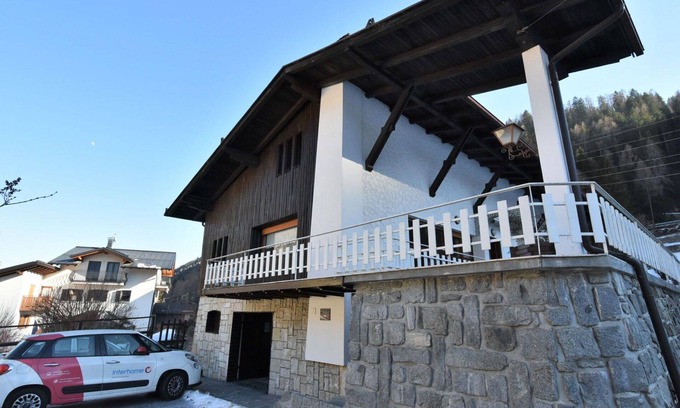 Pellizzano Villa | Beautiful private villa for 8 guests with WIFI, TV, terrace and pets allowed
