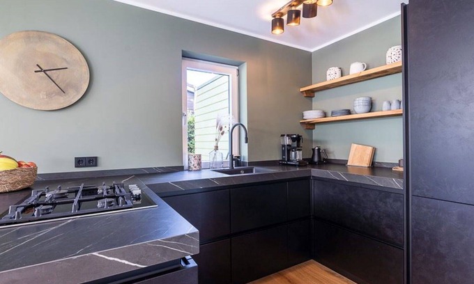 Vlagtwedde House | Beautiful private villa for 6 people with WIFI, pool, TV and patio