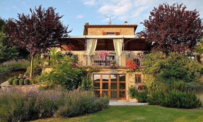 Cortona Villa | Beautiful private villa with WIFI, A/C, private pool, TV, terrace, panoramic view, close to Cortona