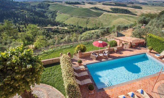 Fabbrica Villa | Beautiful private villa with private pool, WIFI, A/C, TV, terrace, pets allowed and panoramic view
