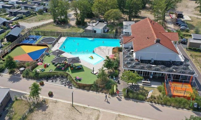 Nunspeet House | Beautiful private villa for 4 guests with pool, WIFI, TV, terrace and parking