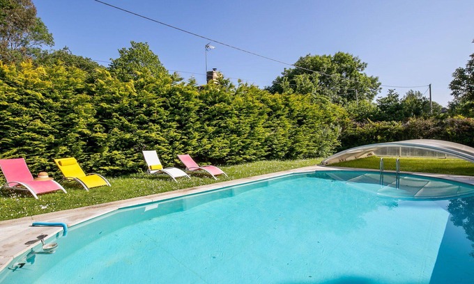 Ploumilliau House | Beautiful private villa for 10 guests with private pool, WIFI, TV, terrace, pets allowed and par.