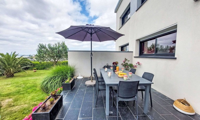Saint-Nic House | Beautiful private villa for 6 people with WIFI, TV, terrace and pets allowed