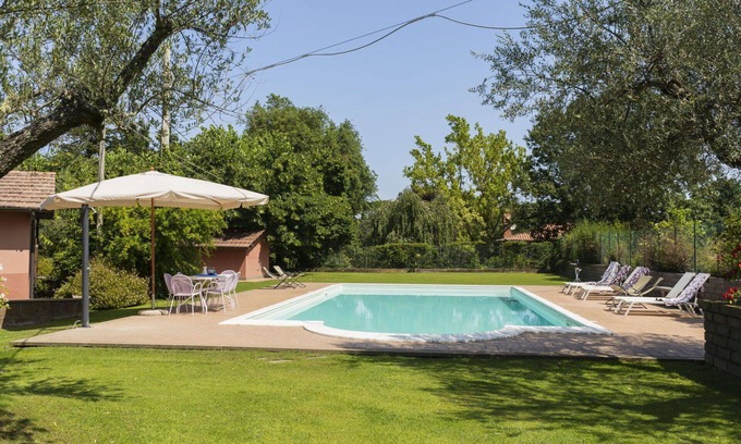 Vetralla Villa | Beautiful private villa for 8 people with private pool, WIFI, A/C, TV, patio and parking