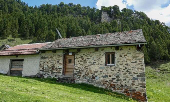 Blenio House | Beautiful private villa for 6 people with pets allowed, panoramic view and parking