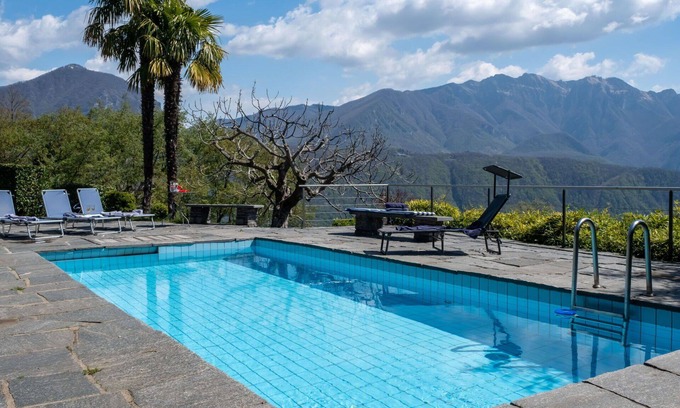 Melide House | Beautiful private villa with WIFI, private pool, TV, patio, pets allowed, panoramic view and par.