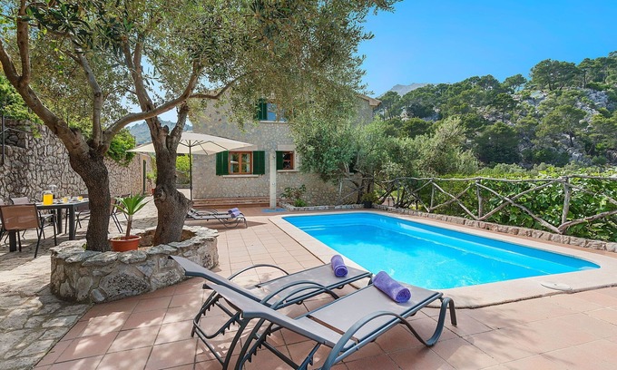 Selva House | Beautiful private villa for 8 people with A/C, WIFI, private pool, TV, terrace and parking