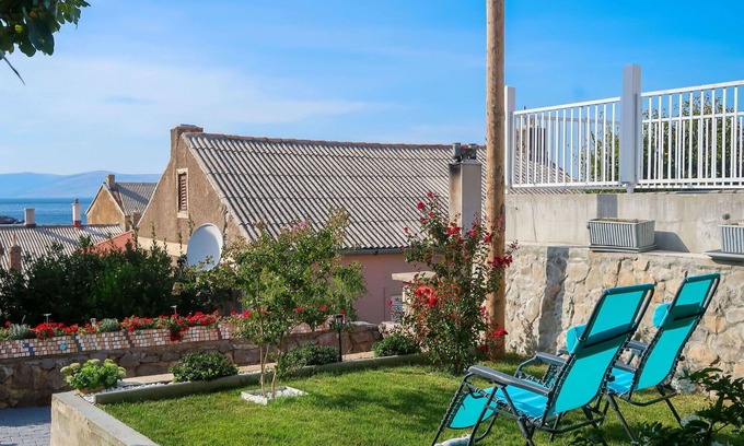 Sveti Juraj House | Beautiful private villa for 13 guests with WIFI, A/C, TV, terrace and pets allowed