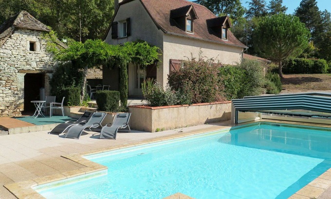 Andressac House | Beautiful private villa with WIFI, private pool, TV, patio, pets allowed, panoramic view and par.