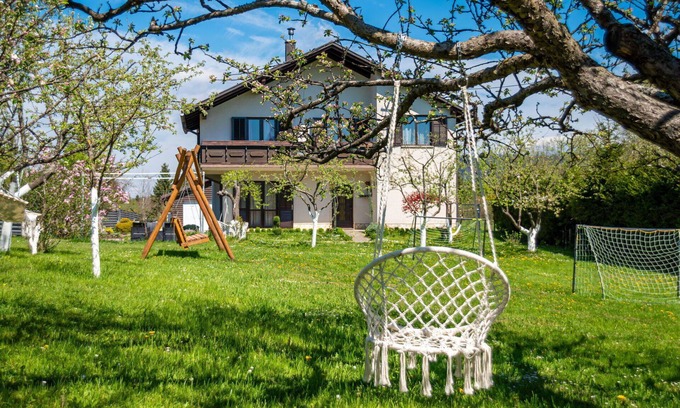 Trsce House | Beautiful private villa with WIFI, hot tub, A/C, private pool, TV, patio, pets allowed and parking