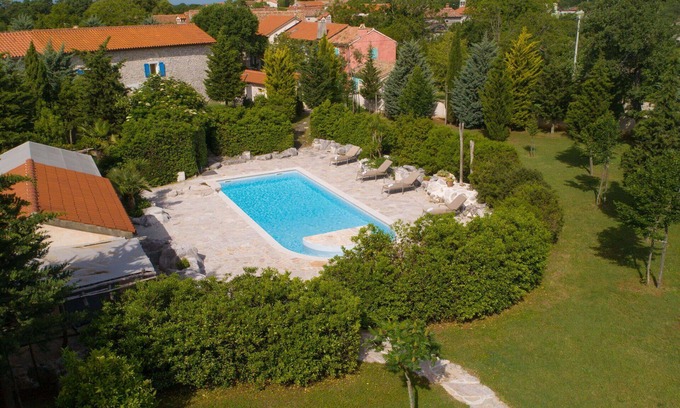 Sajini Villa | Beautiful private villa for 12 people with private pool, WIFI, A/C, TV, terrace and pets allowed
