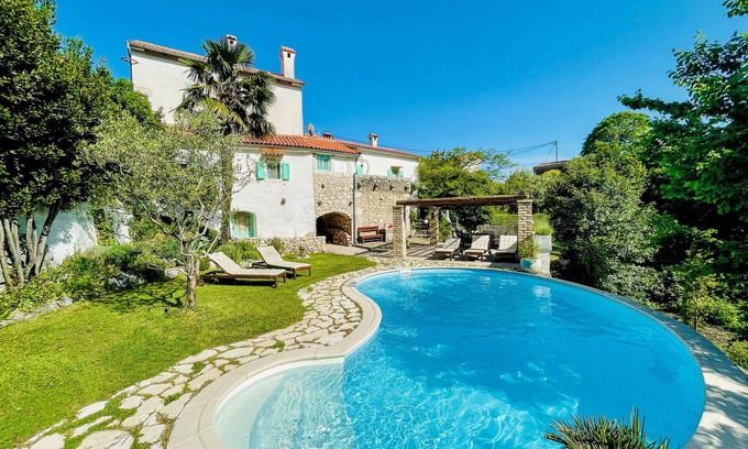 Zagore House | Beautiful private villa with WIFI, A/C, private pool, TV, terrace, panoramic view and parking