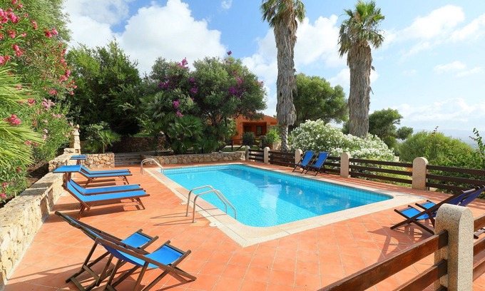 Badesi Villa | Beautiful private villa with private pool, WIFI, A/C, TV, patio, pets allowed and parking