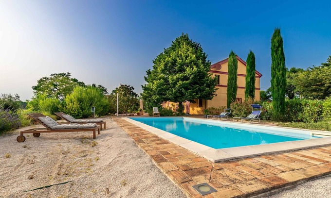 Bettolelle Villa | Beautiful private villa for 12 people with private pool, WIFI, TV, panoramic view and parking